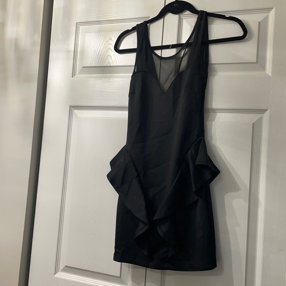 Paper Heart Dress! size 8/small! Perfect to wear as a guest of a wedding!